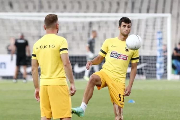 Στον Ιωνικό δανεικός από την ΑΕΚ ο Θ. Μαχαίρας