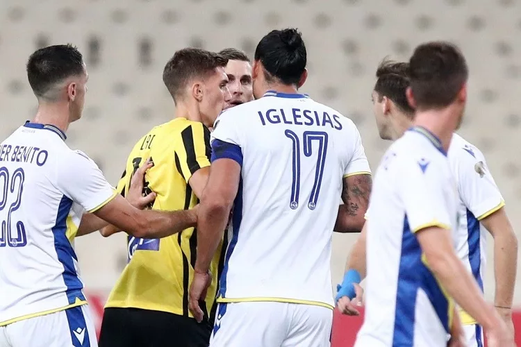 Ρεκόρ παρουσίας στη Super League ο Ιγκλέσιας, έπιασε και Βαζέχα!