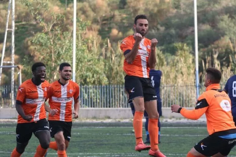 «Κλείνει» και ο Π. Στρατήγης