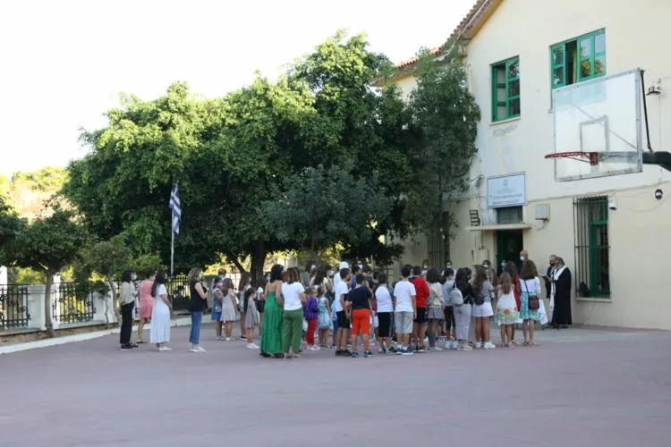 Σχολεία: Βρέθηκαν 14.000 κρούσματα από τα self test σε μαθητές-καθηγητές