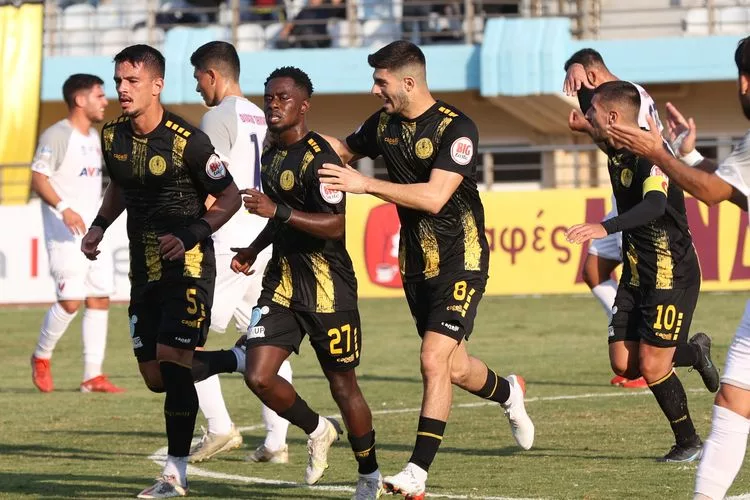 Super League 2: Τα βλέμματα σε Παγκρήτιο και Βουζουνεράκειο!