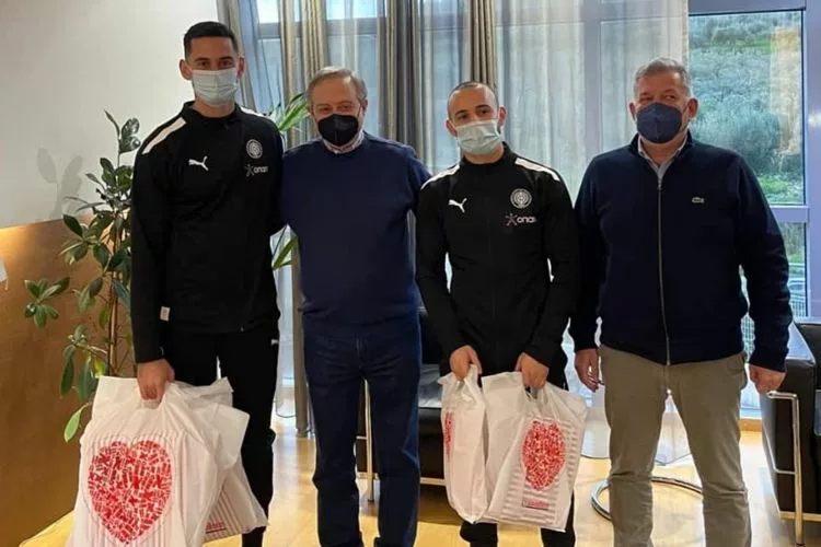 ΟΦΗ και Super Market Χαλκιαδάκης μοίρασαν… χαμόγελα! (pics)