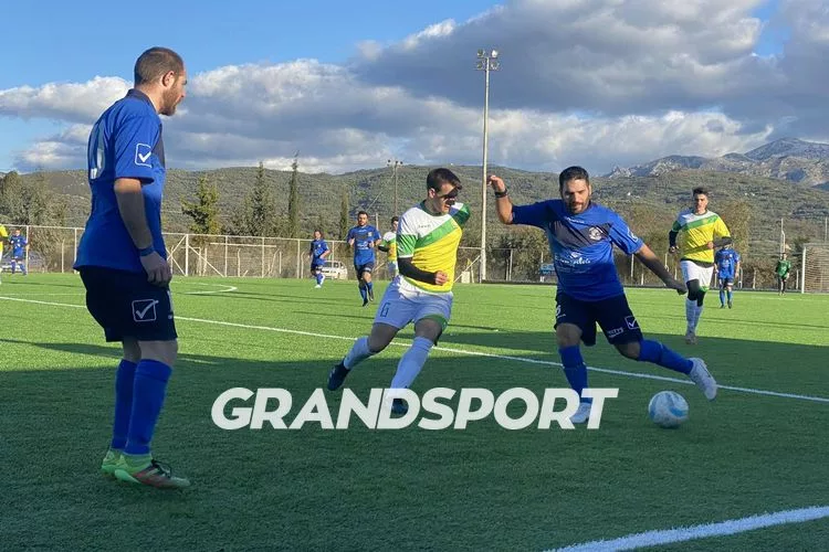 Κοιτάζουν μπροστά στον Δωριέα…