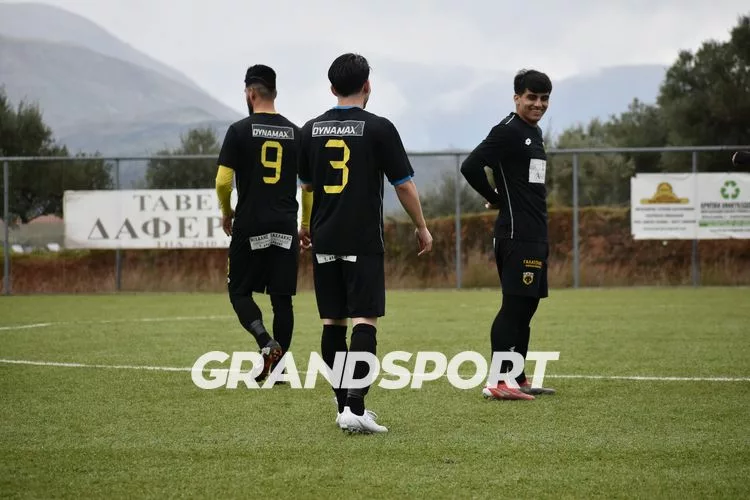 Το ψάχνουν για το γηπεδικό και… μικρούς