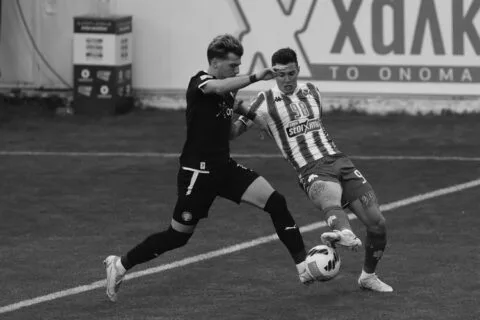 ΟΦΑΡΑ – ΑΝΑΤΡΟΠΑΡΑ και «φουλ» για play offs