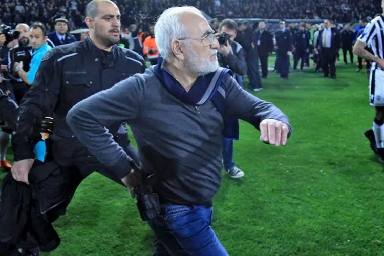 Φυλάκιση 25 μηνών με αναστολή στον Σαββίδη για την εισβολή με όπλο στο ΠΑΟΚ-ΑΕΚ!