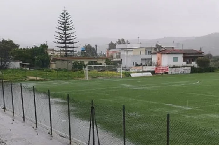 Επηρεάστηκε από την βροχόπτωση το γήπεδο στους Βόρρους! (pics)
