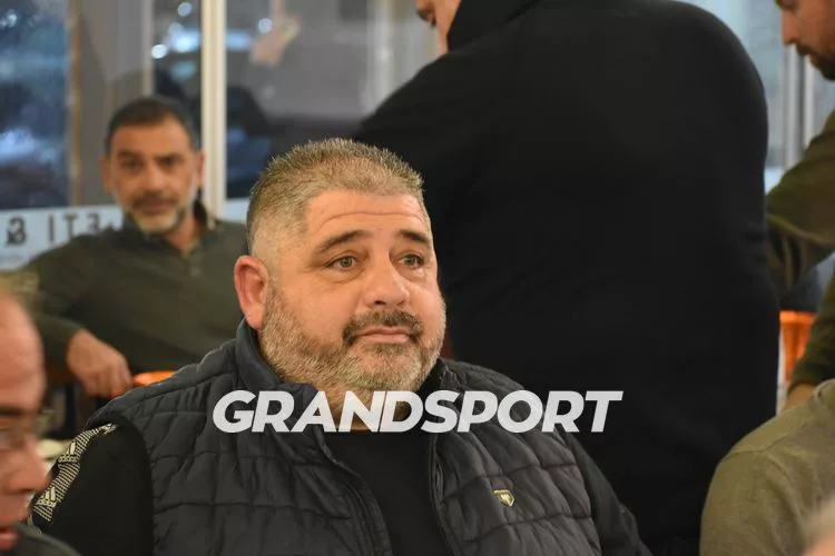 Γ. Μαυράκης: «Θα τιμήσουμε την φανέλα – Σταματήστε οι ανεγκέφαλοι γιατί λασπώνεται την ιστορία του ΠΟΑ»