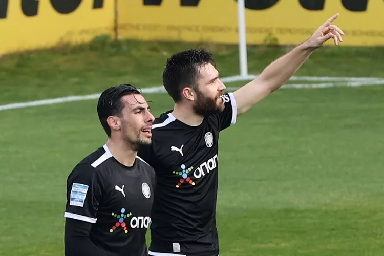 Με Τοράλ η αποστολή για Λαμία