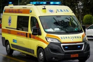 Φωτιά στο γήπεδο του ΕΓΟΗ: Δύο άτομα στο νοσοκομείο