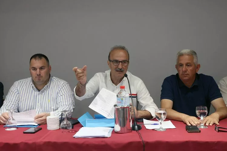 Ν. Τζώρτζογλου: «Κερδισμένο το ποδόσφαιρο, νομίζαμε ότι είχαμε βουλευτικές εκλογές» (vid)