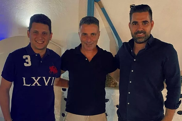 Ώρα ανακοινώσεων στη Χερσόνησο