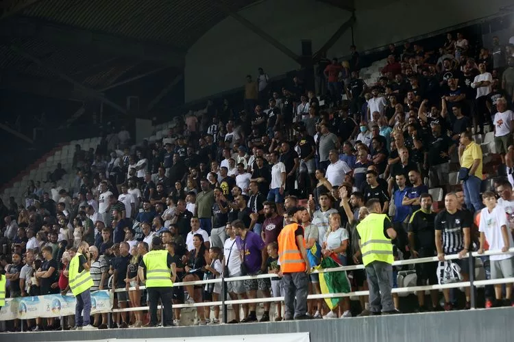Το ευχαριστώ της ΠΑΕ ΟΦΗ στον κόσμο της (pic)