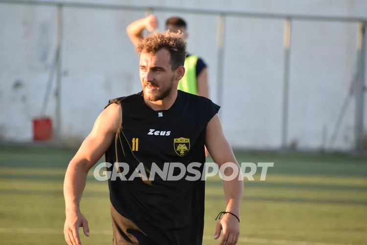 Επίσημη η παραμονή του Ρ. Φρόκου στην ΑΕΚ