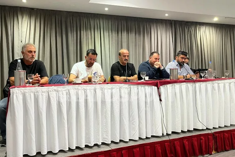 Ναι στο Μητρώο με απλούστευση στα χαρτιά!