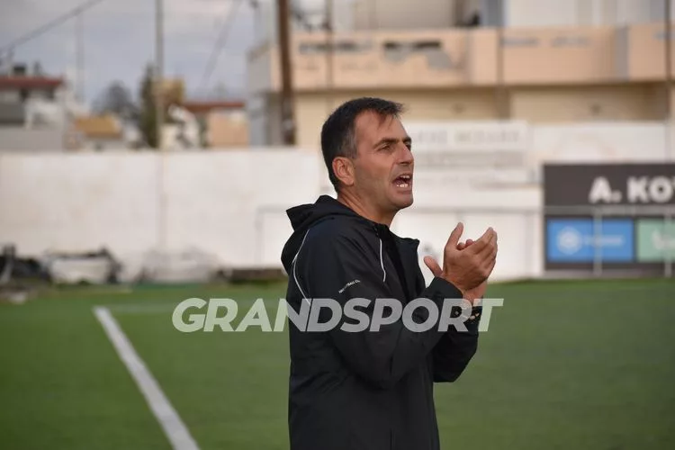 Γιούχτας 2010: Το… βλέμμα στην πρεμιέρα