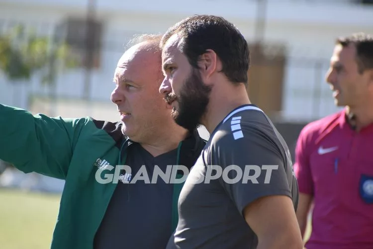 Β. Κασαπάκης: «Τα παιδιά έπαιξαν για τον προπονητή τους – Η ισοπαλία θα ήταν ευνοϊκό αποτέλεσμα» (vid)