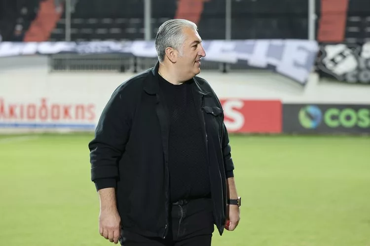 Στην Ελλάδα ο Μιχ. Μπούσης: «Πίσω στο σπίτι» (pic)