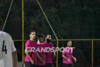 Δεν εντυπωσιάζει άλλα έχει τον τρόπο να νικάει!