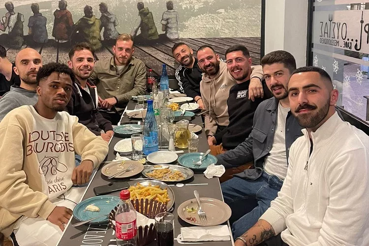 Τραπέζι στο «Περί Ουσίας» από τον Β. Μπελιδάκη στον ΠΟΑ (pics)