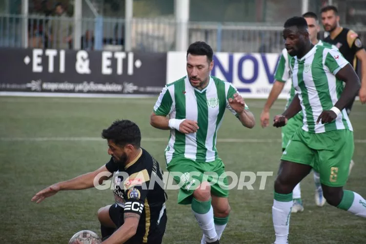 Κάτι… ψήνεται στον Γιούχτα!