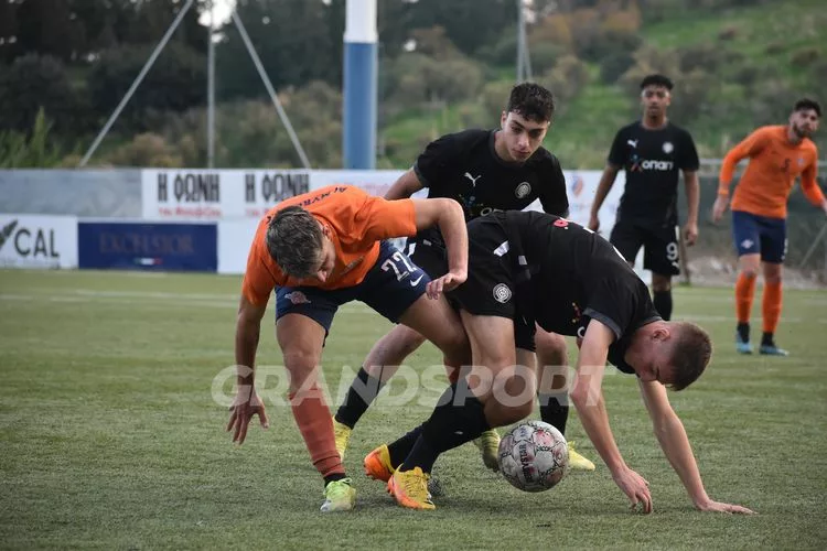 Στιγμές από το φιλικό Αλμυρός – Κ19 ΟΦΗ (pics)