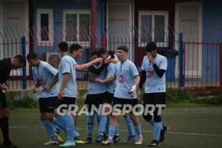 Β2 ΕΠΣΗ: Η κορυφή ανήκει σε δύο…