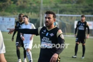 Σύνθημα νίκης από Κοιλιάρα – Χανιωτάκη για το ντέρμπι με τον ΑΟΤ (vid)