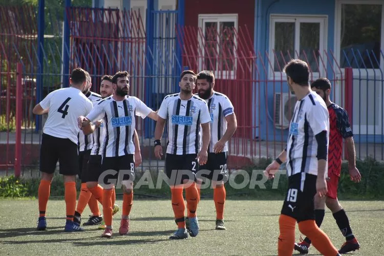 Σαρωτικός Θρίαμβος με σόου Γκέκα!
