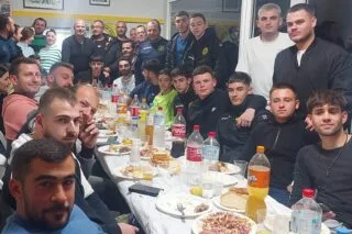 Έκοψε την πίτα του ο Κόρακας (pics)