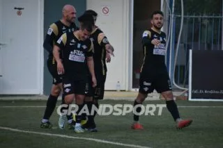 Με τα γνωστά προβλήματα στο ντέρμπι ο Αλμυρός