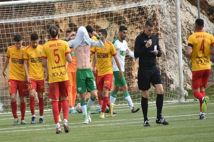 «Λύγισε» στην Αθήνα ο Γιούχτας – Πολλά παράπονα από τη διαιτησία!