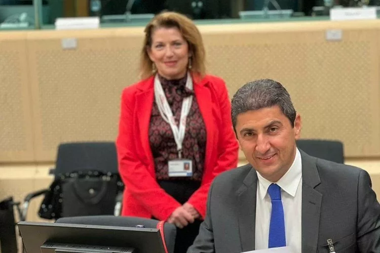 Η Ελλάδα, δια του Λ. Αυγενάκη, εκλέχτηκε να εκπροσωπεί τα κράτη-μέλη της ΕΕ στην Κεντρική Διοίκηση του Παγκοσμίου Οργανισμού Αντι-Ντόπινγκ (vid)