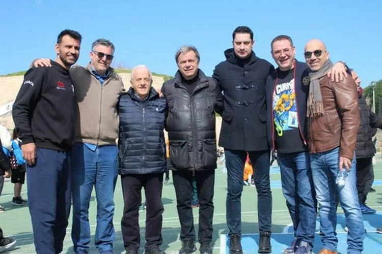 Τα συγχαρητήρια του Κ. Καζανάκη για την δουλειά που γίνεται στον Ερασιτέχνη ΟΦΗ! (pics)