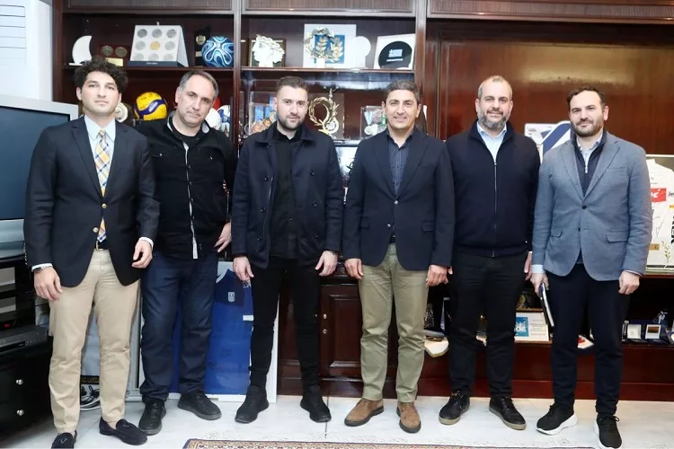 Super League 2: Συνάντηση με Αυγενάκη και Μαρινάκη για λύση γύρω και άμεση επανεκκίνηση