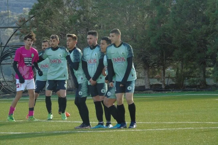 Με… φόρα στο ντέρμπι ο Ζαρός!