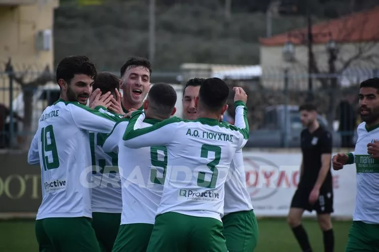 Όνειρο ζω μην με ξυπνάτε…