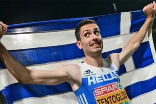 Ο εξωπραγματικός Μίλτος Τεντόγλου κατέκτησε με 8.30 το χρυσό στο μήκος και στέφθηκε πρωταθλητής Ευρώπης (vids)