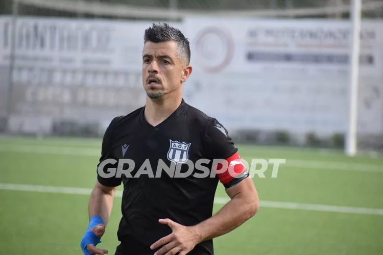 Για πάντα στον ΑΟΤ ο αρχηγός Ν. Κουρουθιανάκης!