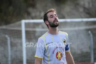 Επίσημη η ανανέωση του Τόλη Καραφωτιά