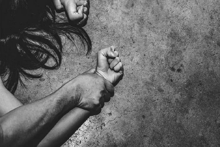 Για ασέλγεια σε ανήλικη κατηγορείται αθλητικός παράγοντας