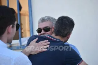 Ο θερμός εναγκαλισμός Στέλιου Λαδουκάκη και Γιώργου Λέλεκα (pics)