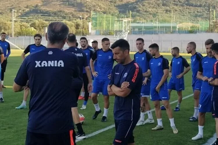 Απόλυτη ικανοποίηση Ταουσιάνη – Αναχωρούν για Καρπενήσι τα Χανιά