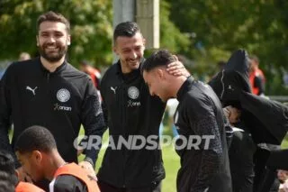 Θερμή υποδοχή από τους «παλιούς» στον Γκαγιέγος (pics)