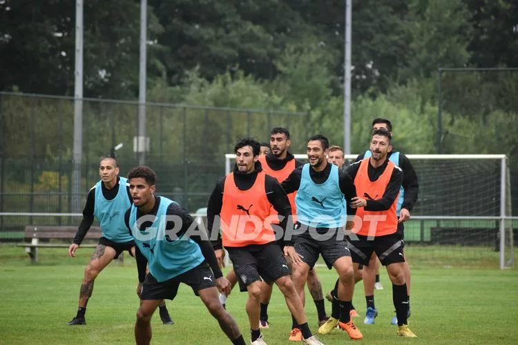 Δοκιμές με 3-5-2 και έμφαση στα τελειώματα (pics & vid)
