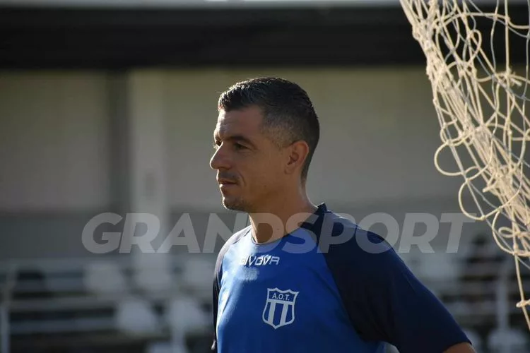 Ν. Κουρουθιανάκης: «Θα είμαστε μέσα στα φαβορί για την πρώτη τριάδα» (vid)