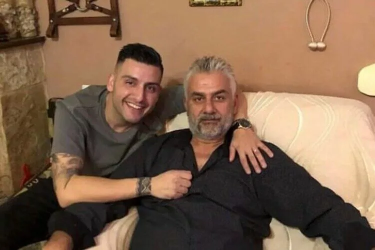 Το συγκινητικό αντίο του Κ. Ανδρεδάκη στον Β. Κάββαλο: «Νιώθω τυχερός που μπόρεσα να πω τη λέξη πατέρας»