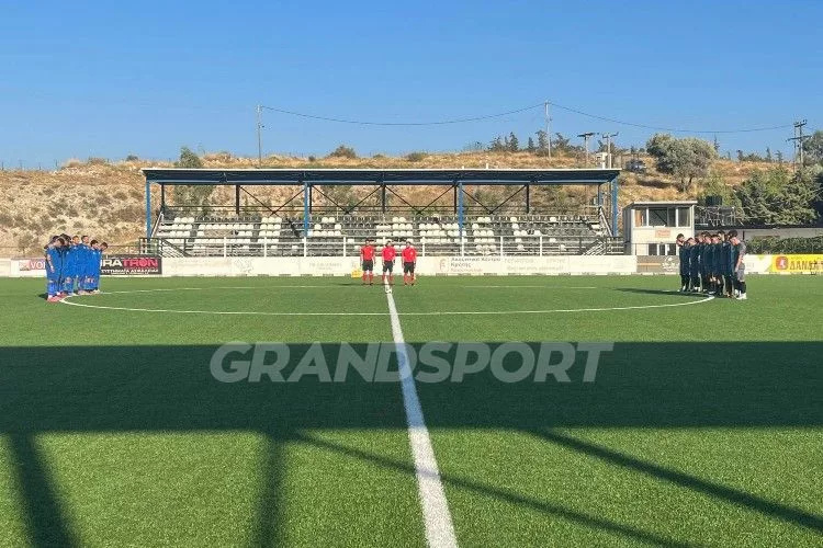 Ενός λεπτού σιγή στη μνήμη του Β. Κάββαλου (pics)