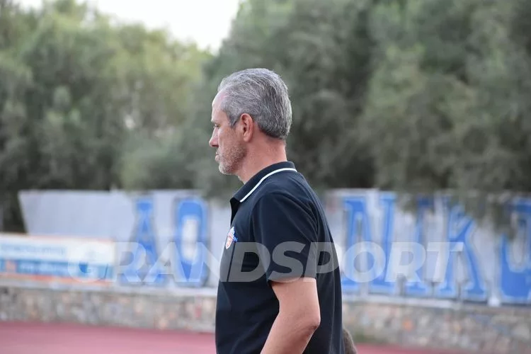 Μ. Σουτζής: «Να είμαστε έτοιμοι όταν πρέπει – Δεν μου λέει τίποτα το σκορ» (vid)