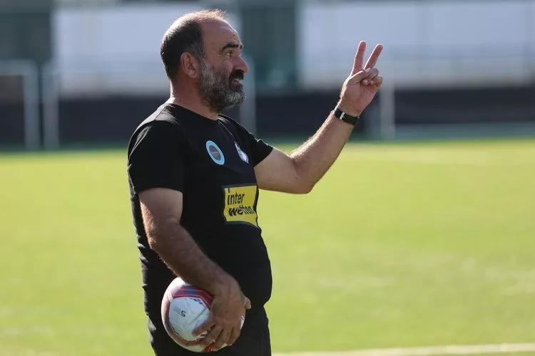 «Το ποδόσφαιρο γυναικών είναι ερασιτεχνικό με επαγγελματικές απαιτήσεις»